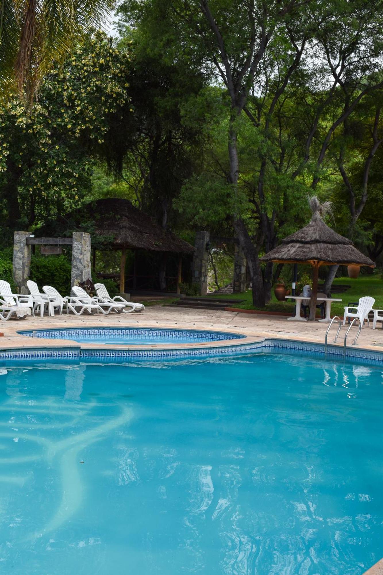 Hotel Del Dique カブラ・コラル エクステリア 写真