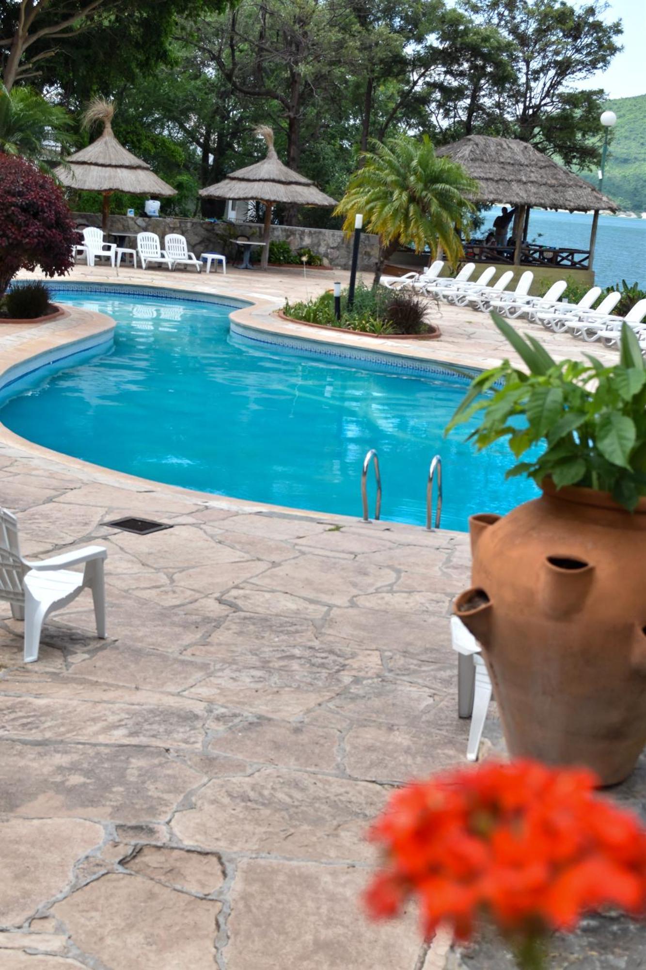Hotel Del Dique カブラ・コラル エクステリア 写真