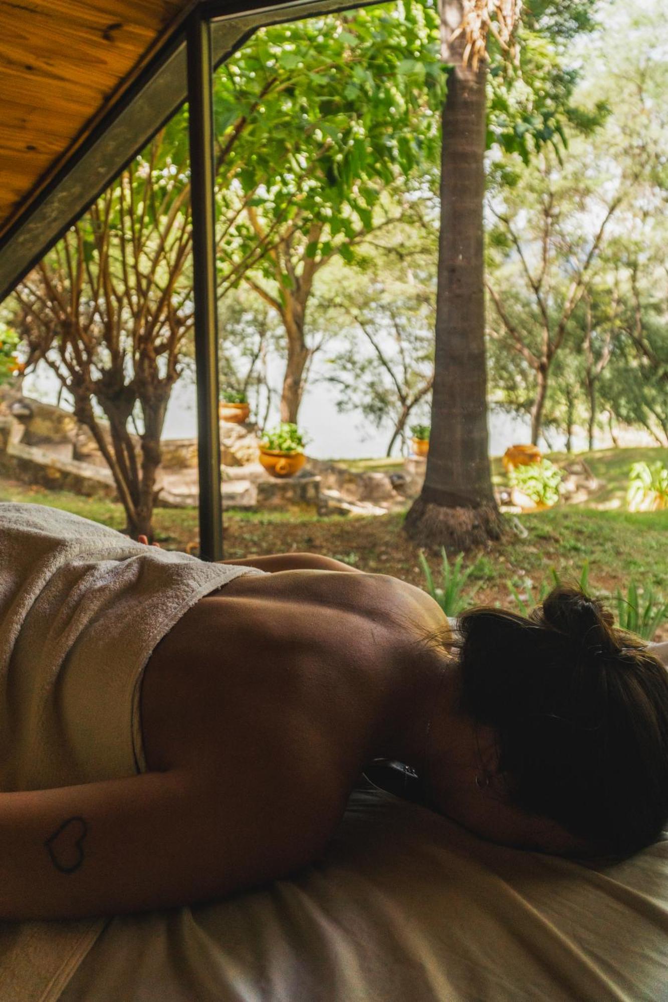Hotel Del Dique カブラ・コラル エクステリア 写真
